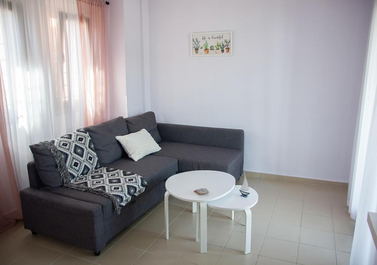 Beachfront Stylish Maisonette In Иериссос Экстерьер фото
