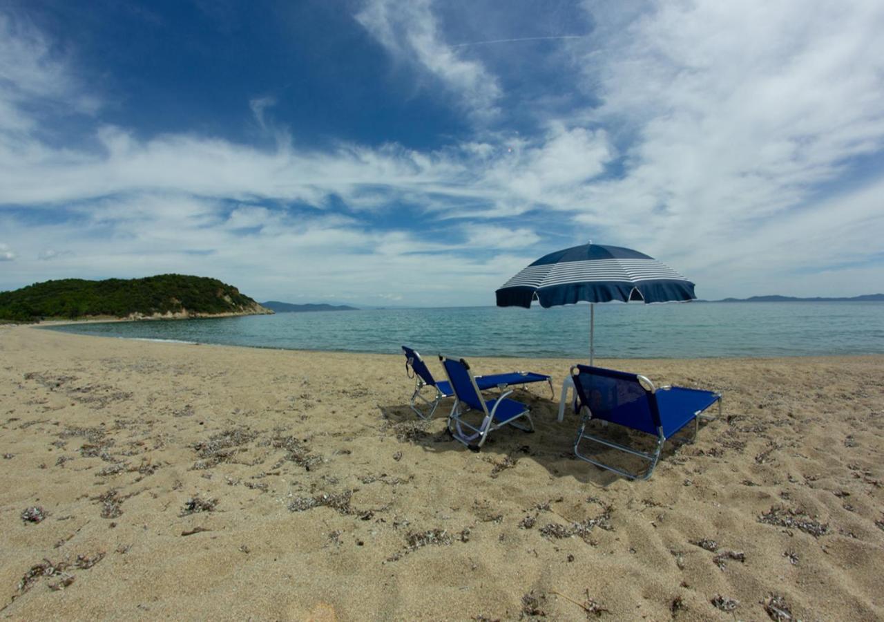 Beachfront Stylish Maisonette In Иериссос Экстерьер фото